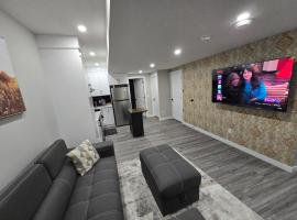 Cozy 2 Bedroom basement Suite，位于卡尔加里的酒店