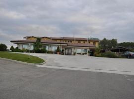 Il Grottino di Cirillo Giovanna e C SAS，位于Fragneto Monforte的酒店