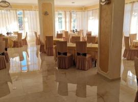 Hotel Giordan，位于Vietri di Potenza的酒店