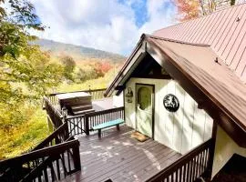 Barbers Deer Camp, Hot Tub and Views