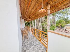 Eco Palm Mathiveri - Guest House with Complimentary Shared Kitchen & Laundry，位于马提威力的酒店