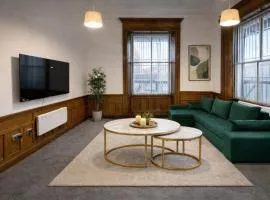 Stylish Two-Storey Apartment Rochdale