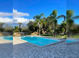 Villa Frita Luxury by HDSalento，位于Seclì的酒店