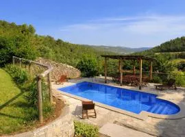 Casa con piscina y vistas a montaña - Cal Solsona