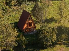 Tjentiste A-frame cabin，位于耶蒂斯特的酒店
