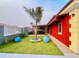 Villa calme et élégante avec jardin et terrasse - proche plage，位于Azuretti的酒店