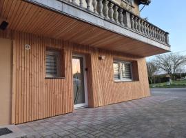 Cottage des Lacs，位于Puttelange-aux-Lacs的酒店