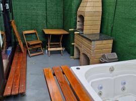 2210 CadBox Suíte, Hidro, Churrasqueira, Cozinha Privativo，位于普雷图河畔圣若泽的酒店