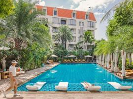 Palace Gate Hotel & Resort by EHM，位于金边的酒店