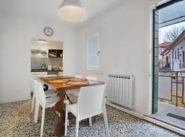 Venezia, 15 Minutes From Venice