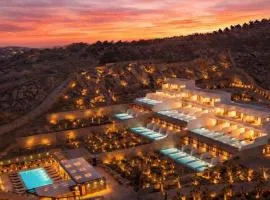 Muse οf Mykonos Luxury Suites