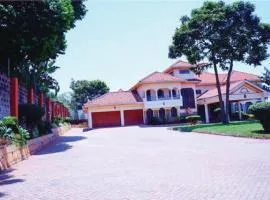 Orchard Manor