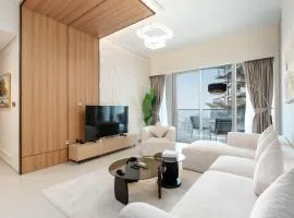 Grande Signature Residence W/ Sea View & City View