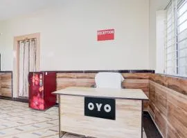 Super Hotel O Kunjaban residency Barang Junction