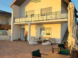 Hospedium República Surf House - Coxos Beach, Ericeira