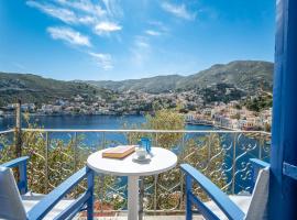 Artiki's Studios - Sea & Harbour View Apartments in Symi，位于锡米的酒店