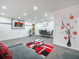 RA1GH Cosy FREE PARKING & FAST Wi-Fi Stay