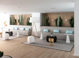 BLUESEA Mediodia，位于埃尔阿雷纳尔的酒店
