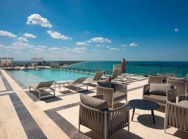 Chillout 3BR villa private beach Yucalpeten Marina，位于普罗格雷索的酒店