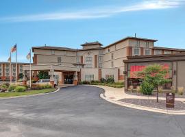 布卢明顿希尔顿逸林酒店，位于布卢明顿的酒店