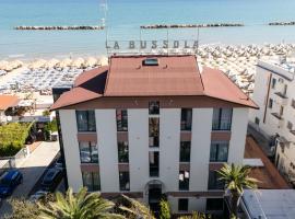 Hotel La Bussola，位于奥托纳的酒店