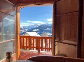 Cosy chalet, close to ski lift, beautiful views