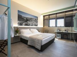 CUBIK inn Design Rooms，位于格拉维纳迪卡塔尼亚的酒店
