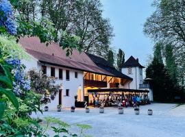 Hôtel Domaine de la Sauge，位于屈德勒凡的酒店
