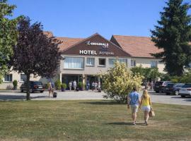 Hotel The Originals Bernay Acropole，位于贝尔奈的酒店