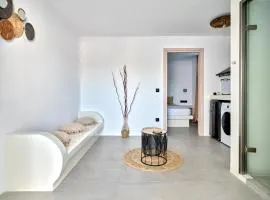 Cozy Hideaway Room with Private Jacuzzi