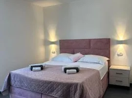 AAA Luxury Suites Split