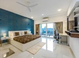 MidPoint Uno Pet-friendly 1 Room Retreat with shared pool, Entertainment Area and kids area Near Dabolim Airport