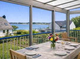 Villa vue mer veranda jardin 8 personnes，位于路易港的酒店