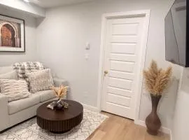 Casa Bel ! Luxury 2-Bedroom Retreat in Saskatoon