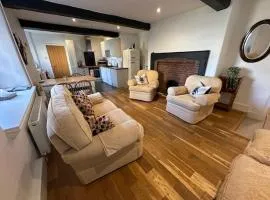 The Yard House - 5 bedroom house set in Sherborne