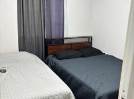 House with air conditioning, refrigerator, TV, wifi, washing machine, etc，位于Bellavista的酒店