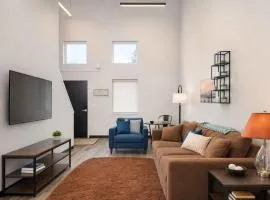 Downtown Appleton Condo 2 Bedroom Loft Sleeps 6