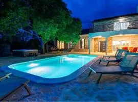 Beautiful Home In Benkovac