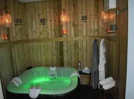 Orchidée SPA Apartment with Jacuzzi close by Laufen