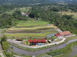 Katah Montana Villa，位于Tonoboyo的酒店