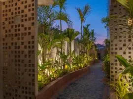 Two Seasons Siem Reap Hotel