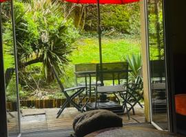 Appartement avec jardin pivatif，位于Langoiran的酒店