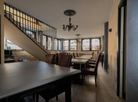 La reggia di Gianfry，位于费尔莫的酒店