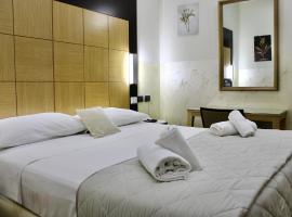 Hotel Fiorella Milano，位于米兰的酒店