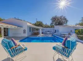 Vista Azul by Vintage Travel