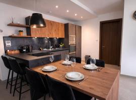 Msida Modern & Bright 2-Bedroom Apartment，位于姆西达的酒店