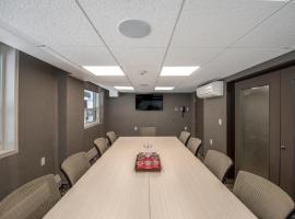 Coast Calgary Downtown Hotel & Suites by APA，位于卡尔加里的酒店