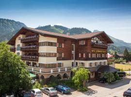 Das Traditionshotel Schwarzer Adler，位于坦海姆的酒店