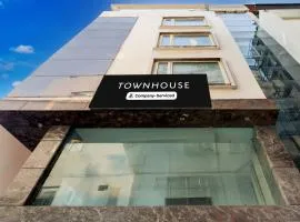 Townhouse Oak New Delhi Central Railway Junction Formerly Uppal International