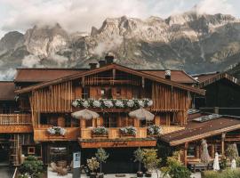 Jufenalm BOHO & Wellnesshotel，位于玛丽亚阿尔姆的酒店